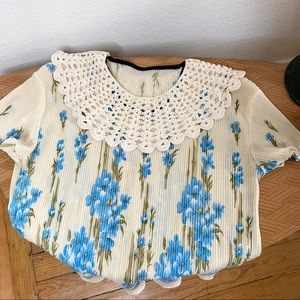 Vintage 1960s/1970s Handmade Crochet Lace Collar